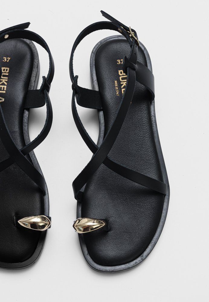 ELLA, BLACK
