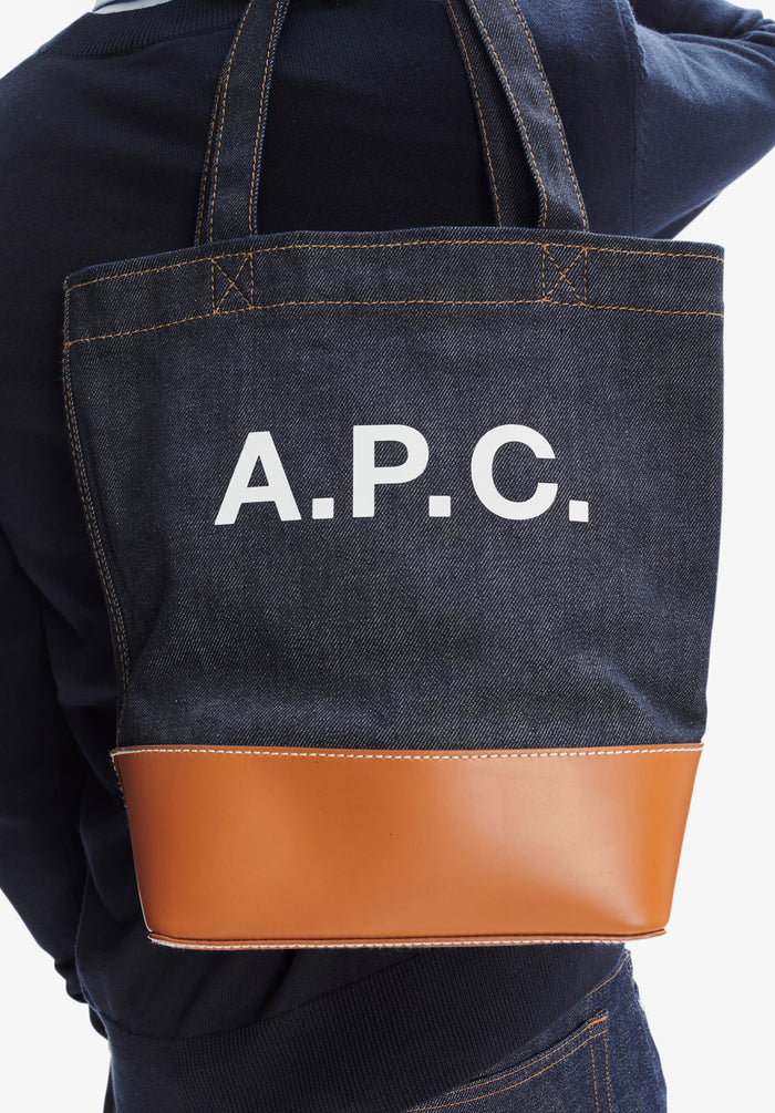 tote axel small