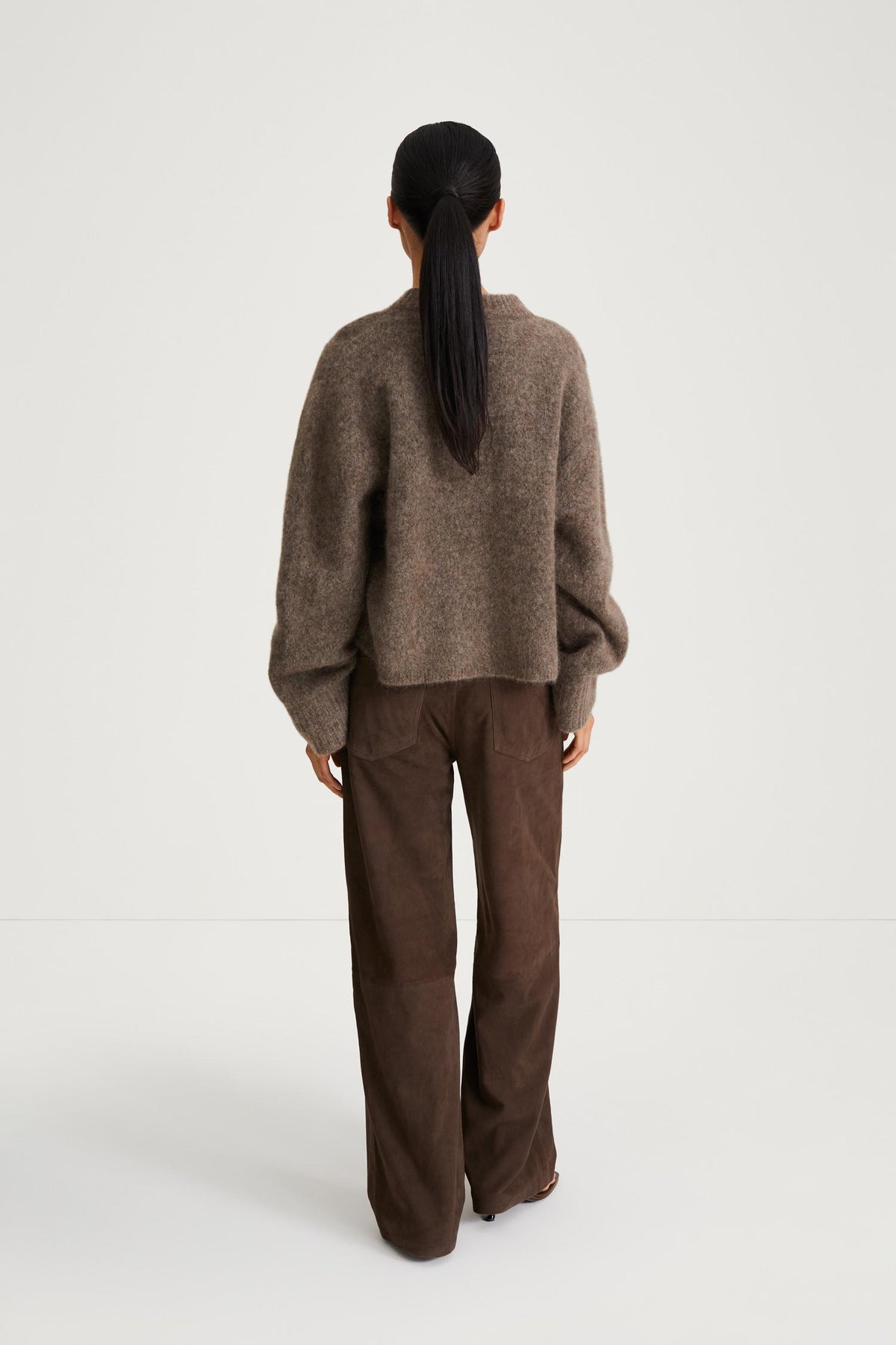 NICLAS SHORT SWEATER