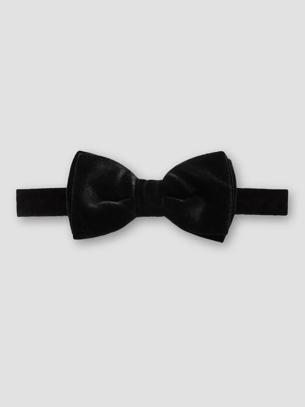 Black Velvet Bow Tie – Ready Tied