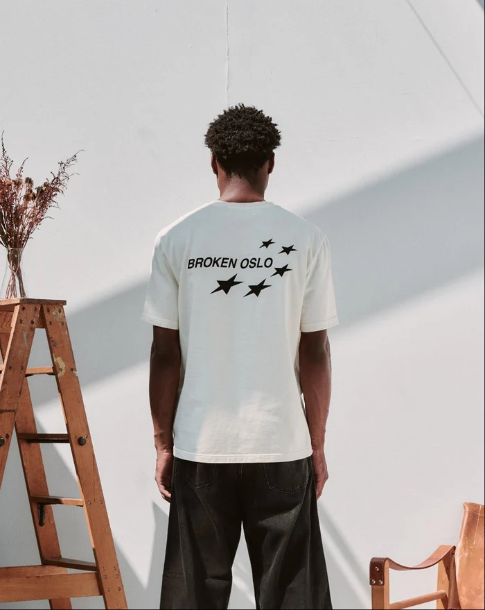 STAR T-SHIRT