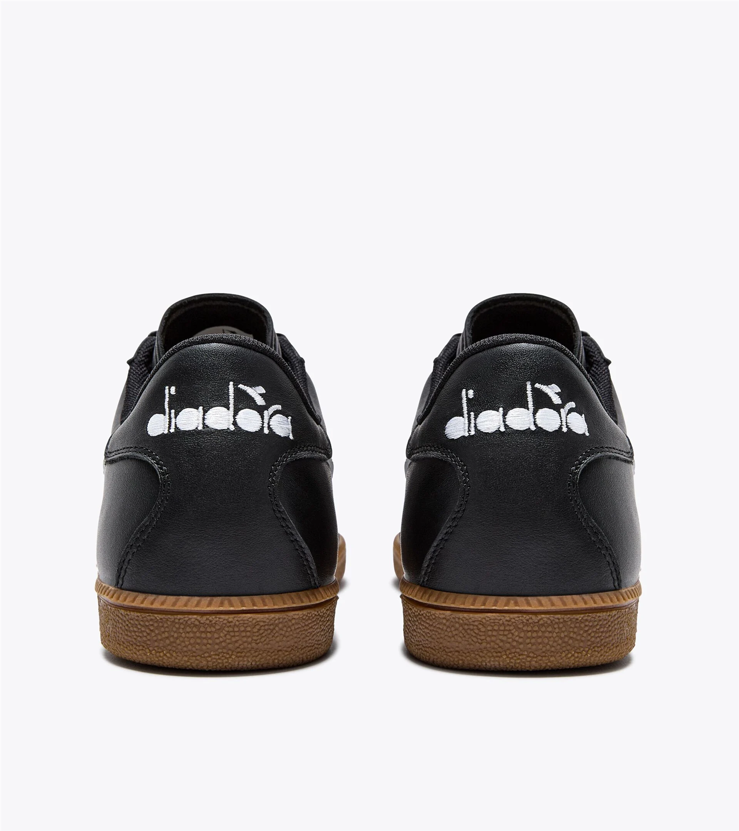 TRAINER