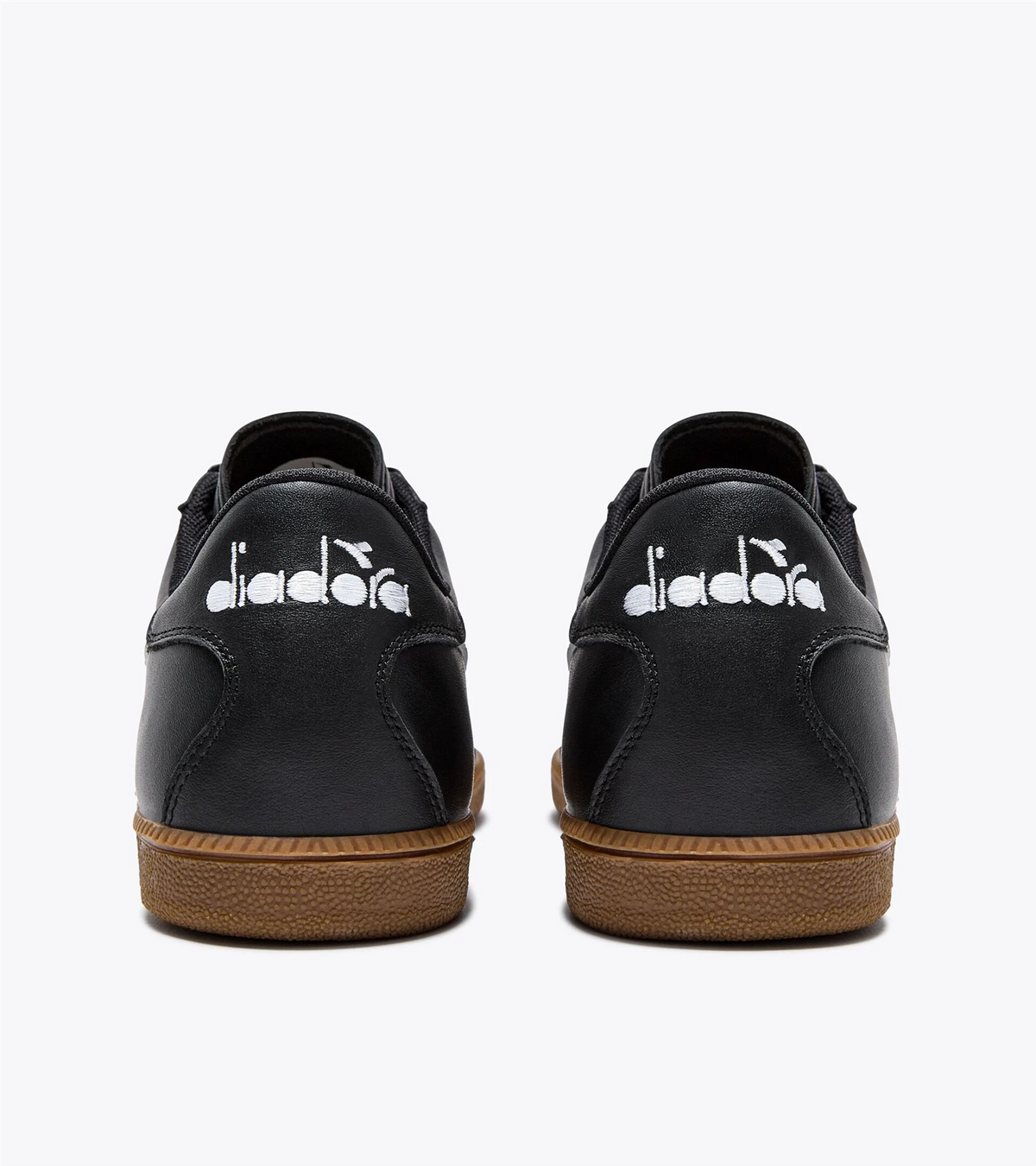 TRAINER