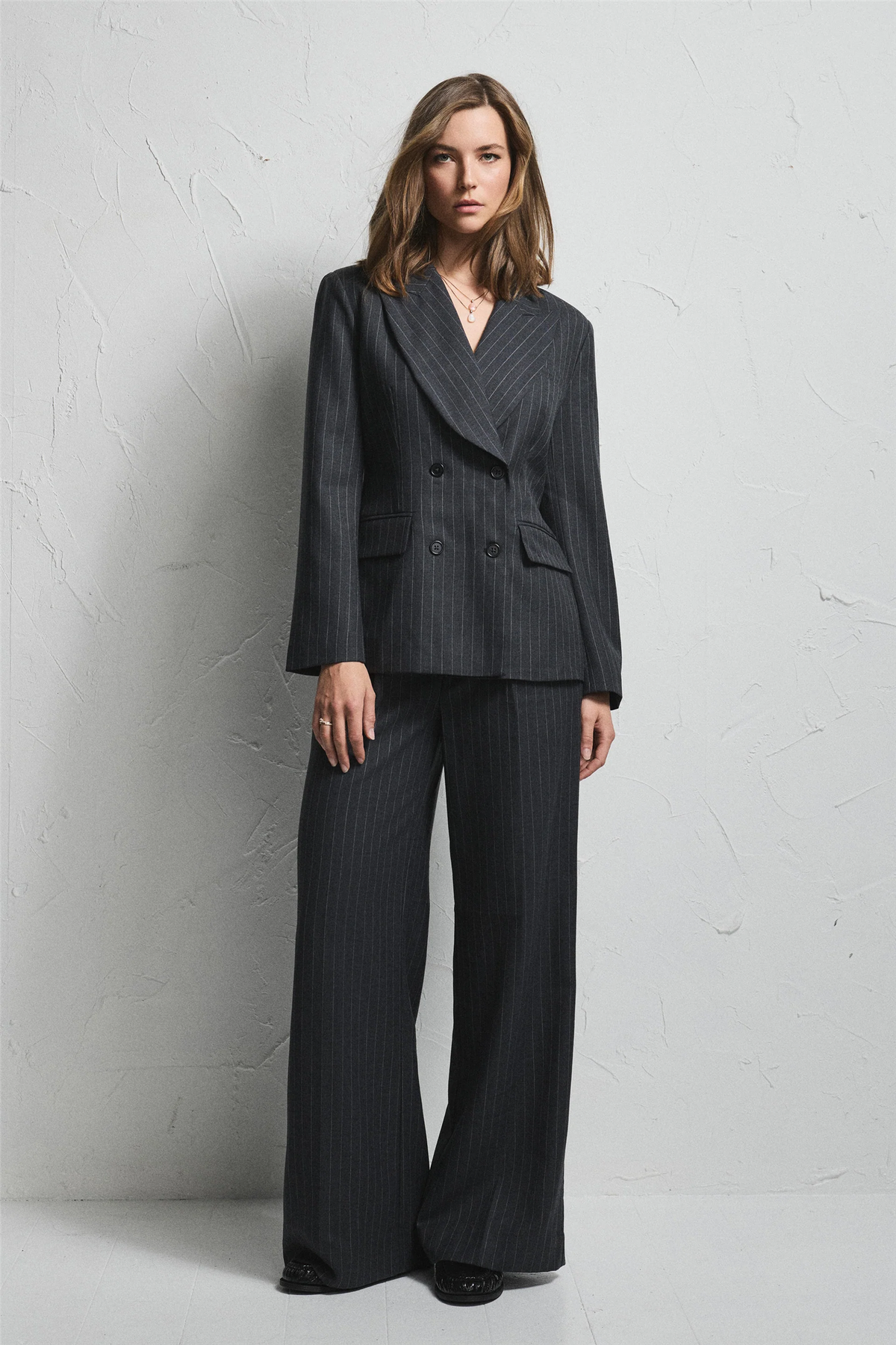 Billie Pinstripe