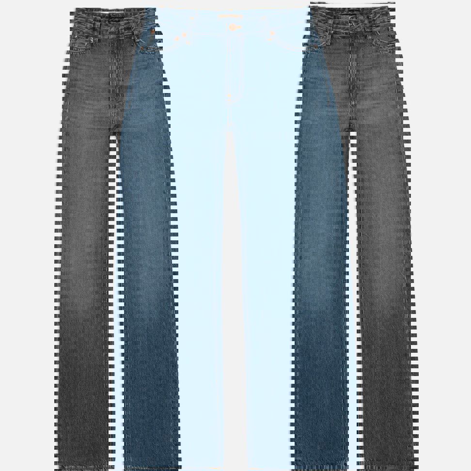 Wide Heidi Clear Skies