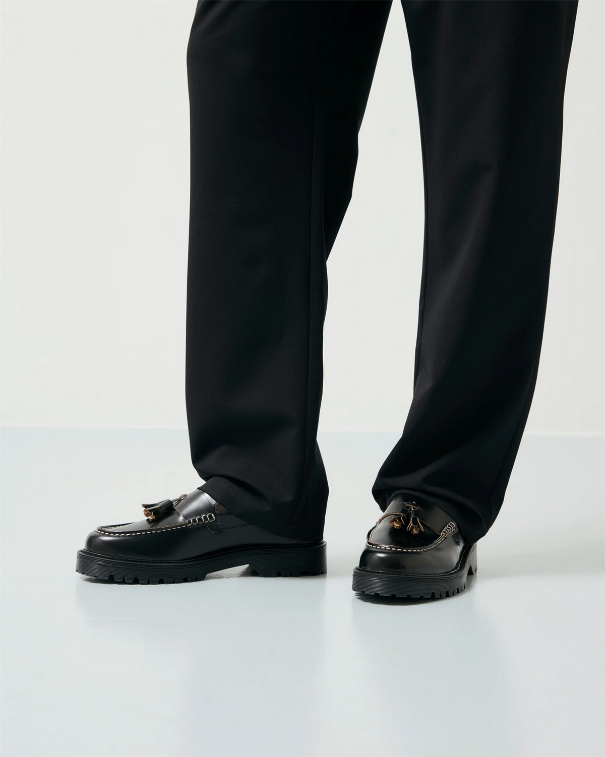 Pete Loafer - Black Polido Raw Edge