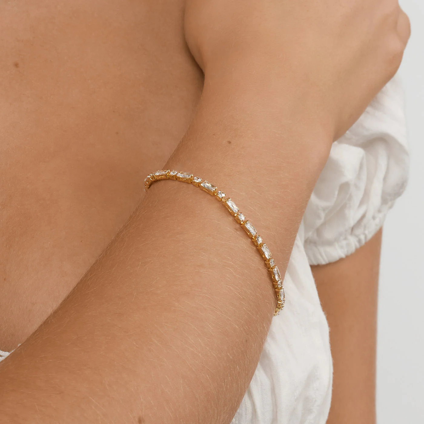 Serena - Crystal Tennis Bracelet - Gold