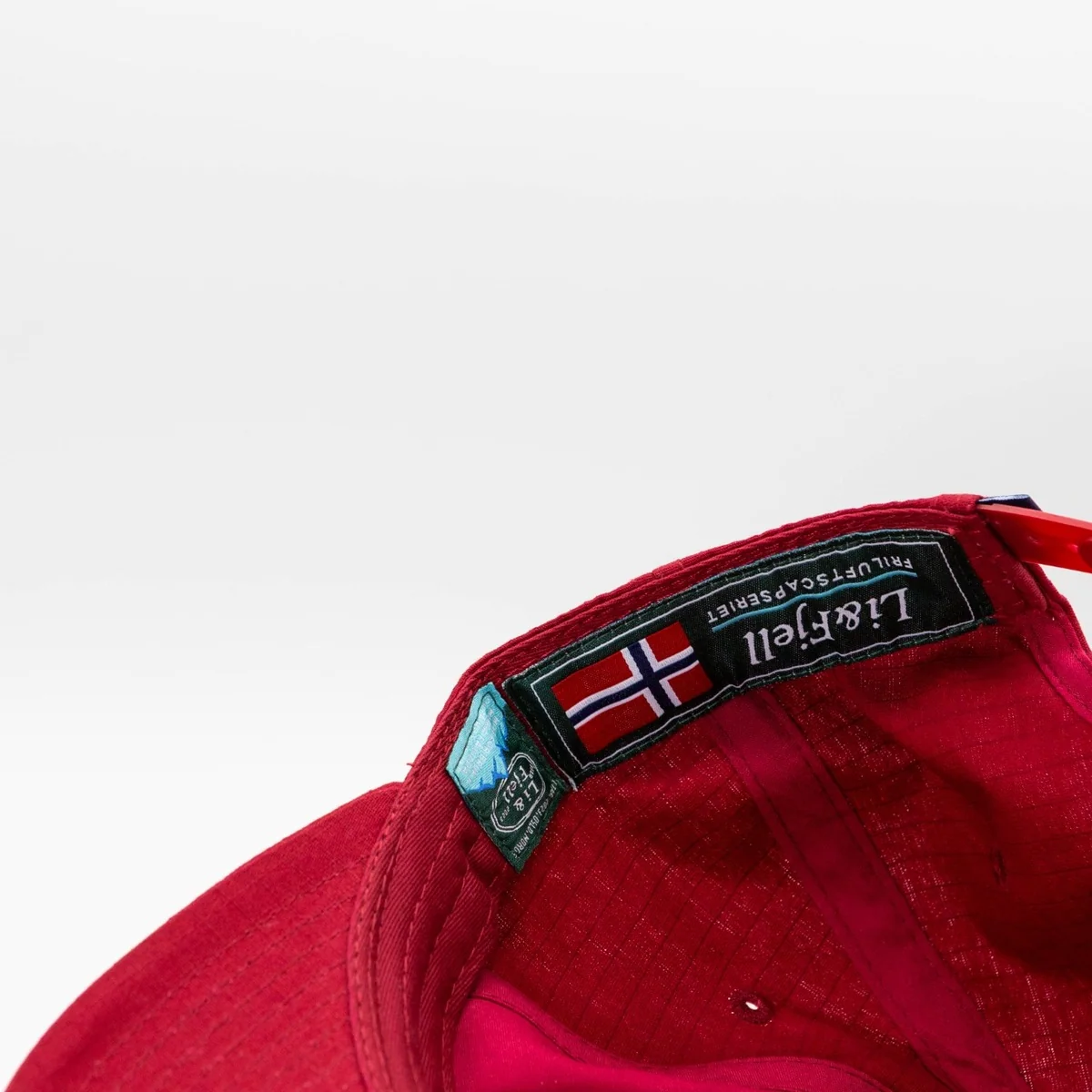 Hallingdal Patch Caps