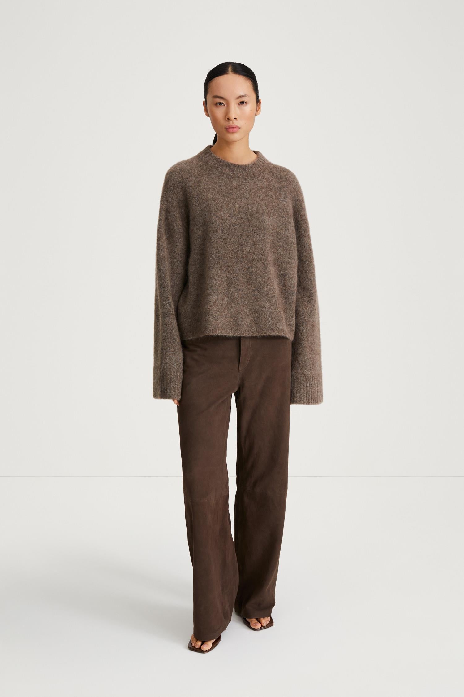 NICLAS SHORT SWEATER