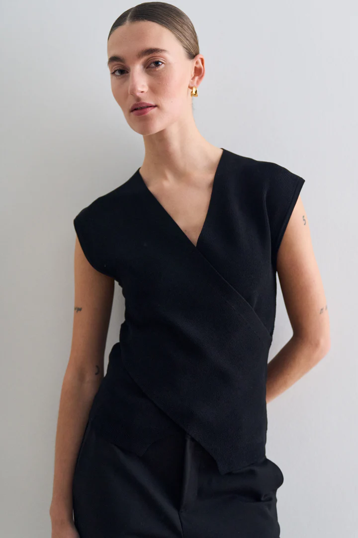 Vigga Cross over Knit Top