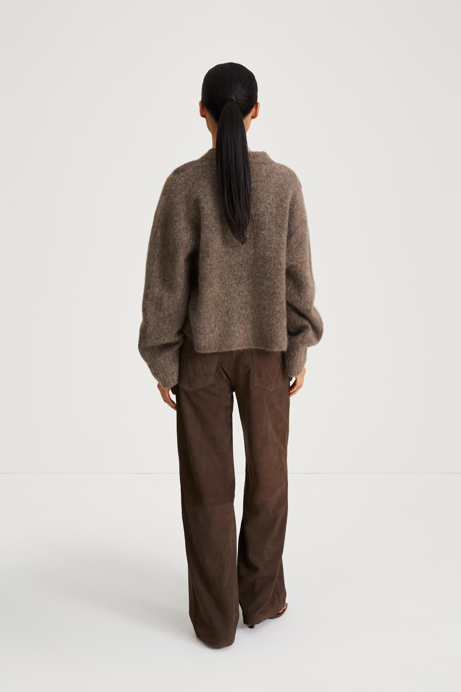 NICLAS SHORT SWEATER