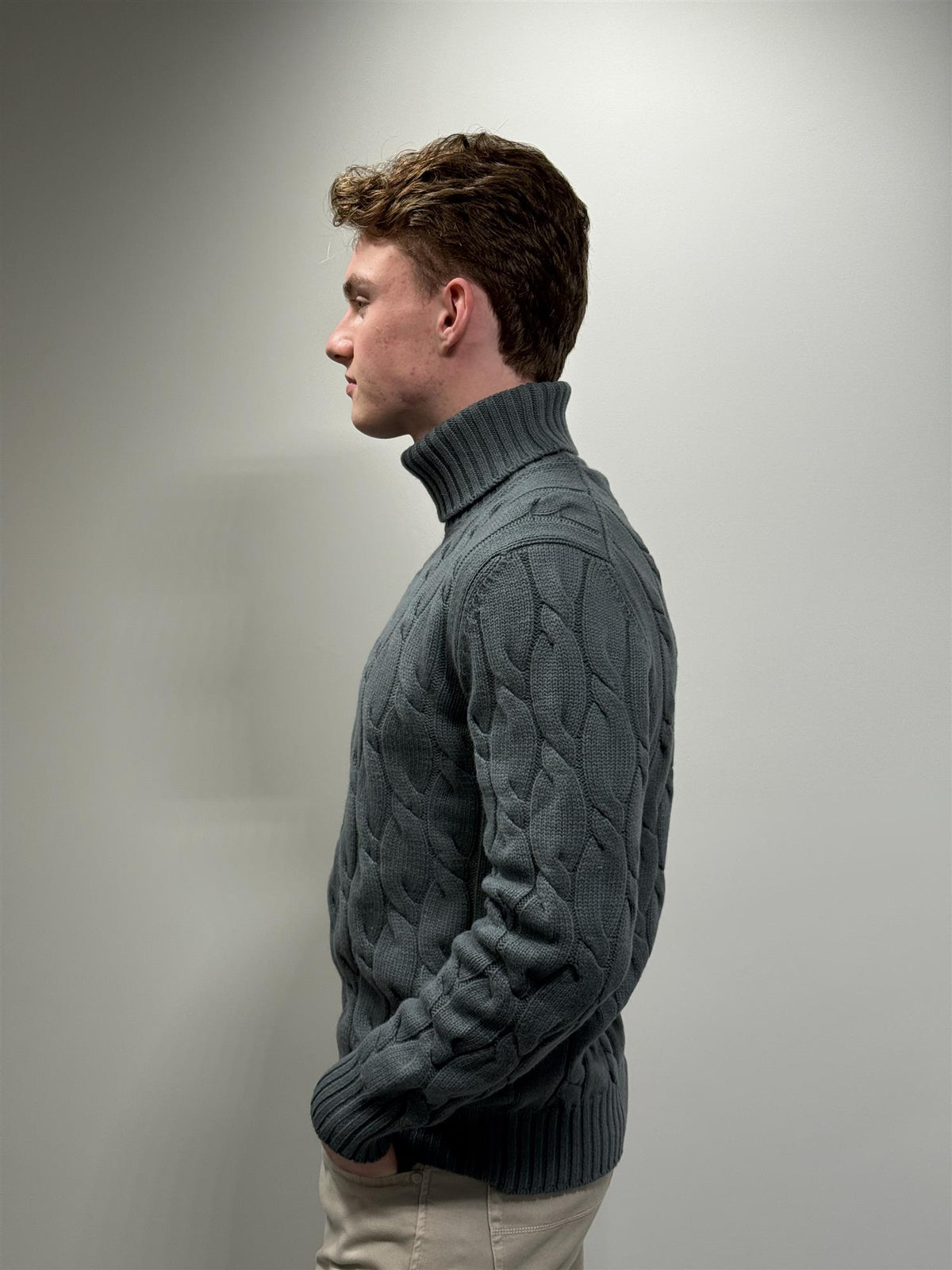 TURTLE NECK