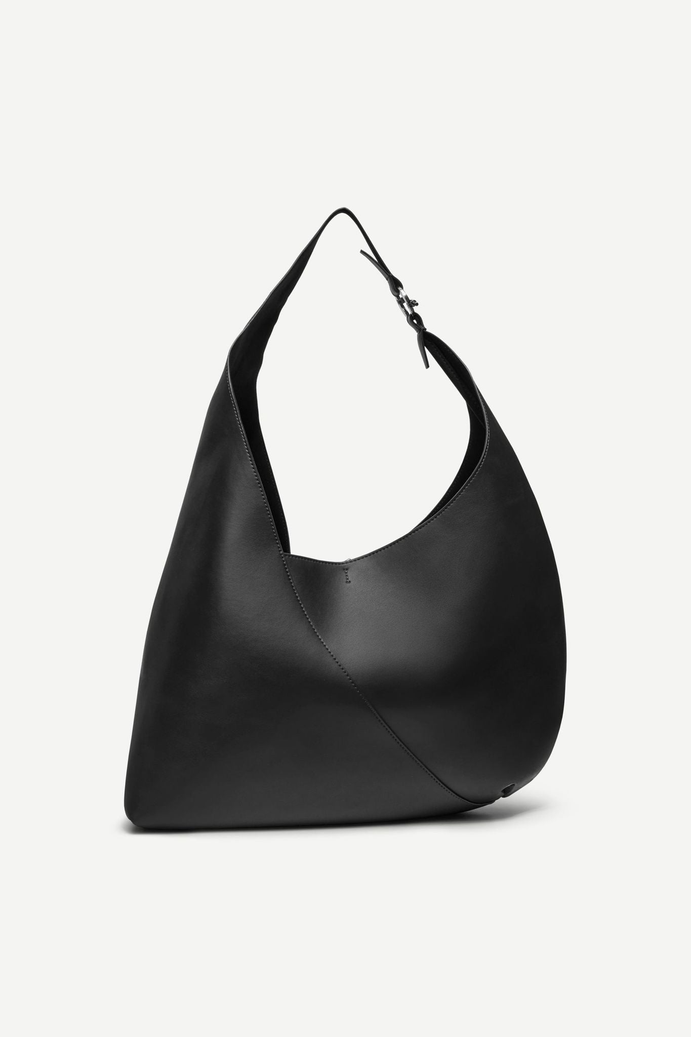Sakaia Shoulder Bag 15944